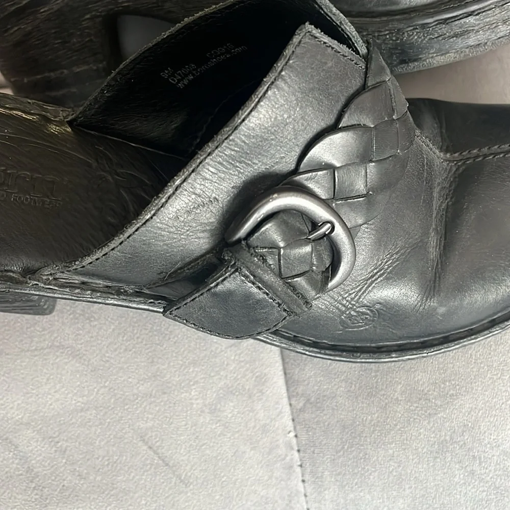 “Born- Clog Wedges size 9”